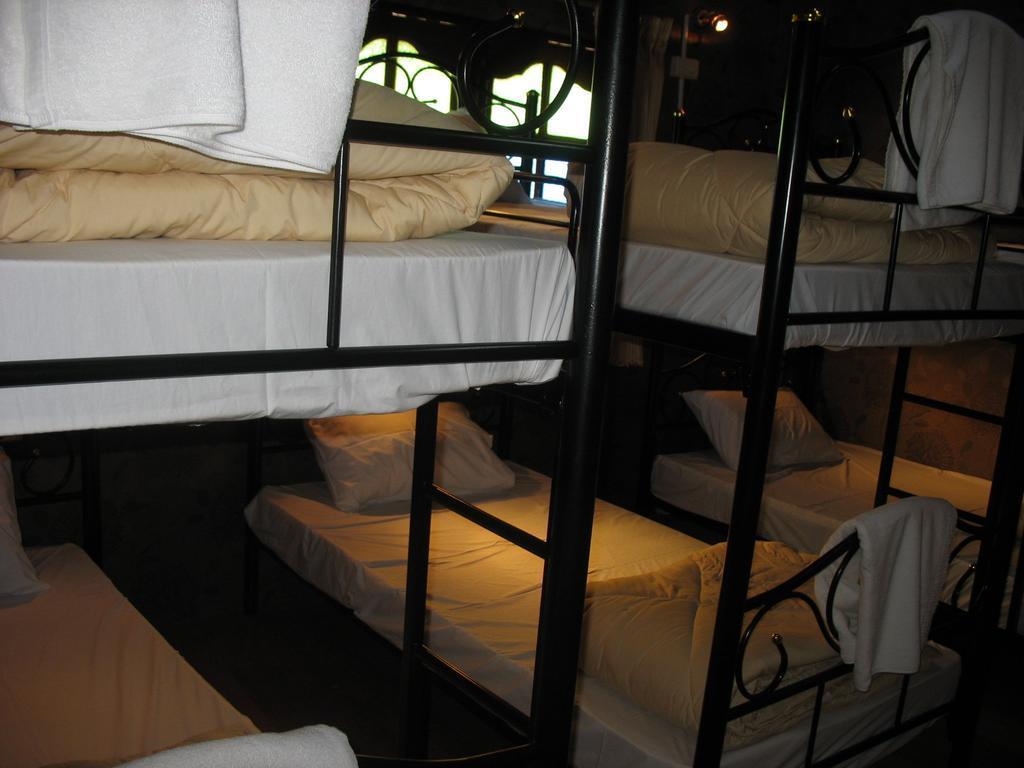 Gotum Hostel 1 Phuket Exterior foto