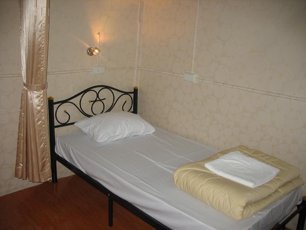 Gotum Hostel 1 Phuket Exterior foto